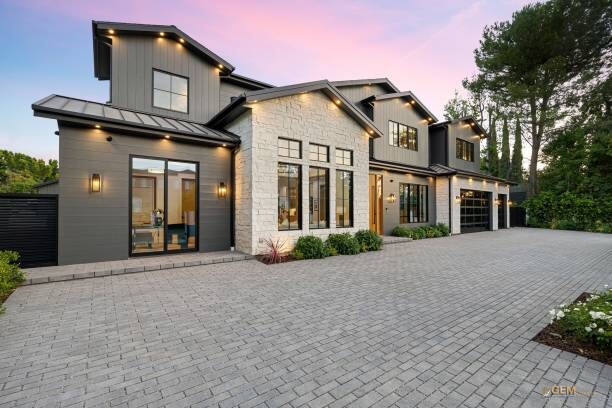 Modern house for sale