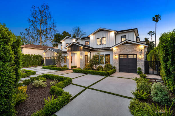 Modern house for sale